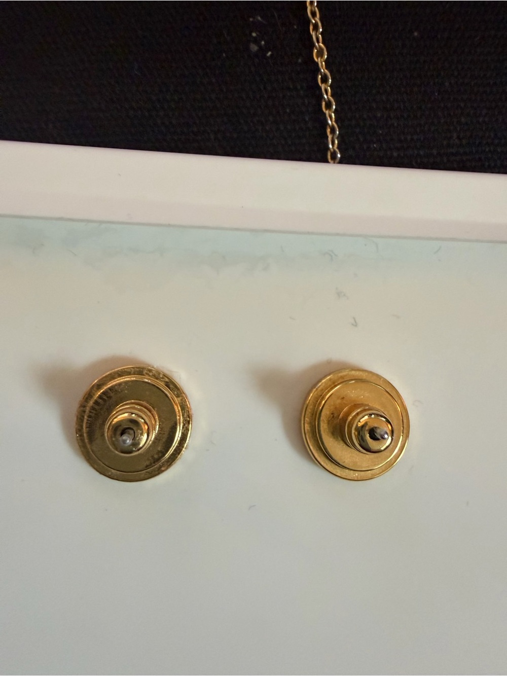 Tory Burch Gold Logo Pendant Necklace with Matching Stud Earrings - Picture 5 of 5